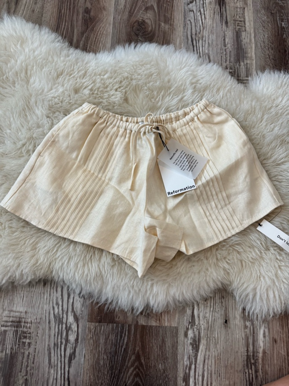 Reformation Hannah Linen Low Rise Short